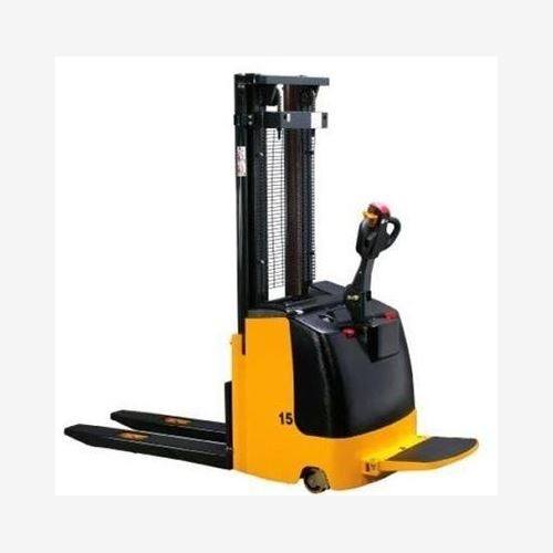 鹽田區(qū)吊車租賃市場解析 裝卸搬運(yùn)服務(wù)與價(jià)格起步概覽